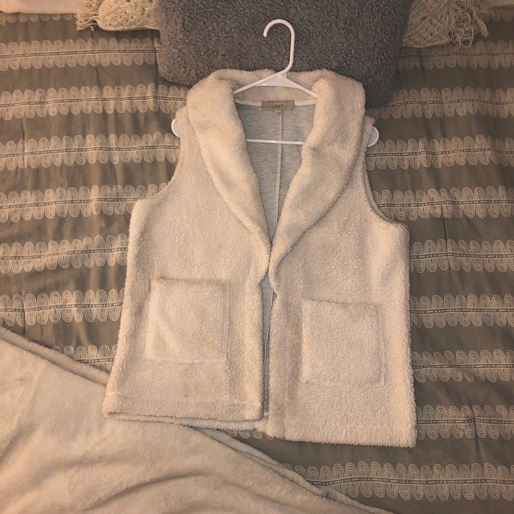 LOFT white plush soft vest